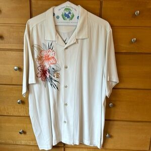 GUC Tommy Bahama embroidered shirt XXL